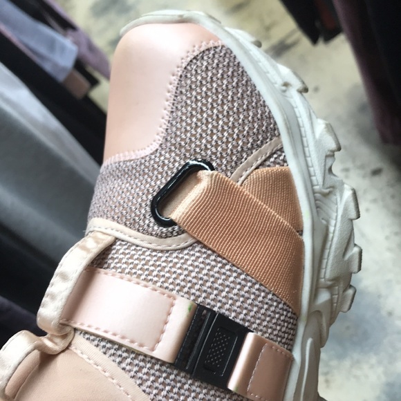 Brand:Exotik’s Color:Rose súper comfortable casual shoes beautiful unique style - Picture 3 of 3